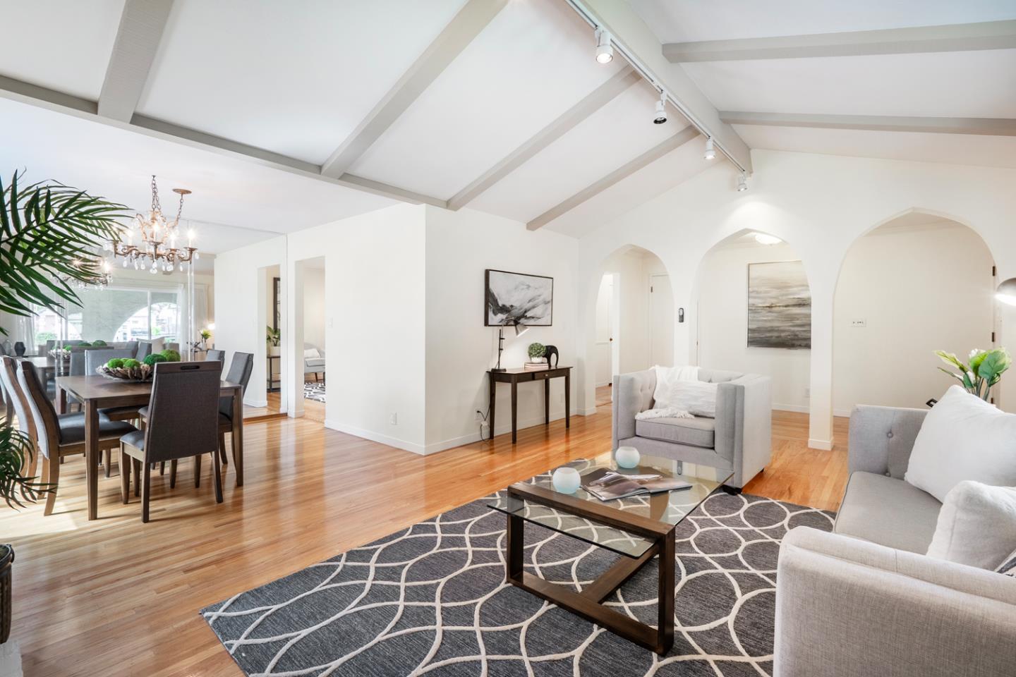 542 Canton DR