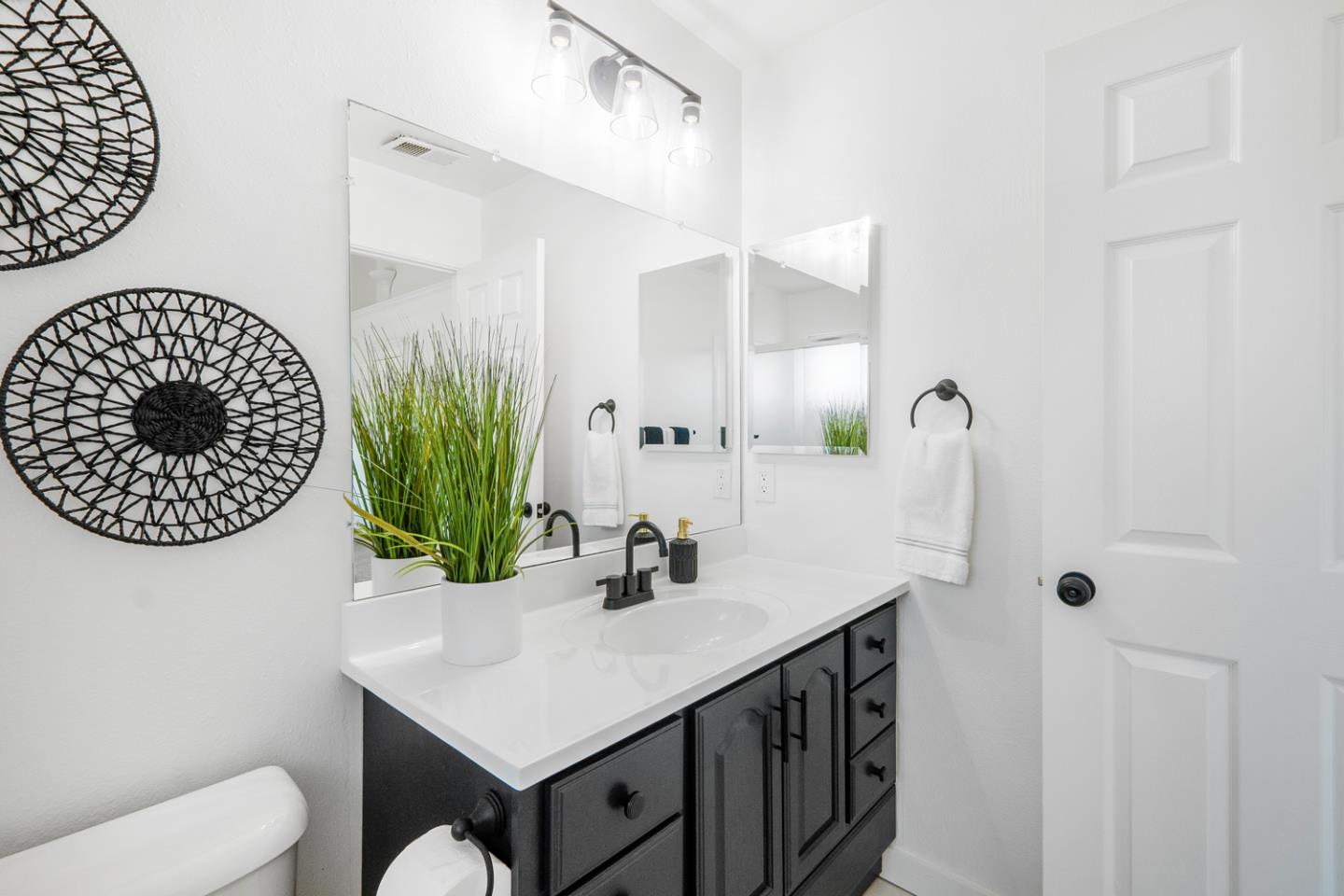 15900 La Porte CT