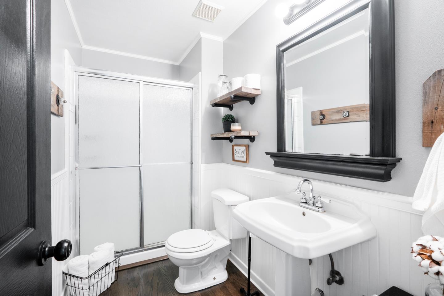 15900 La Porte CT