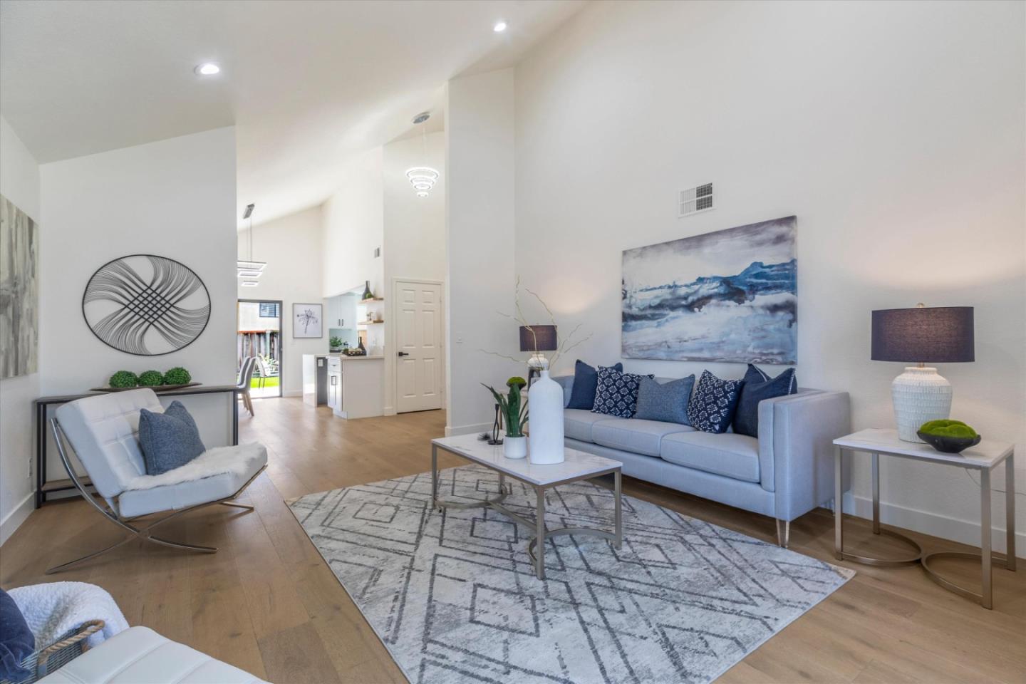 1840 Bluebonnet CT