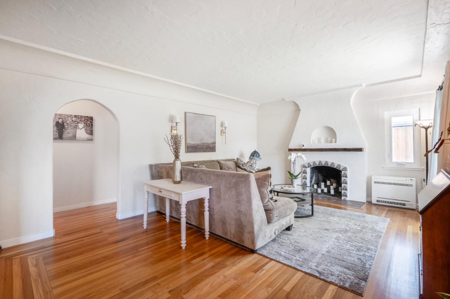 545 4th ST