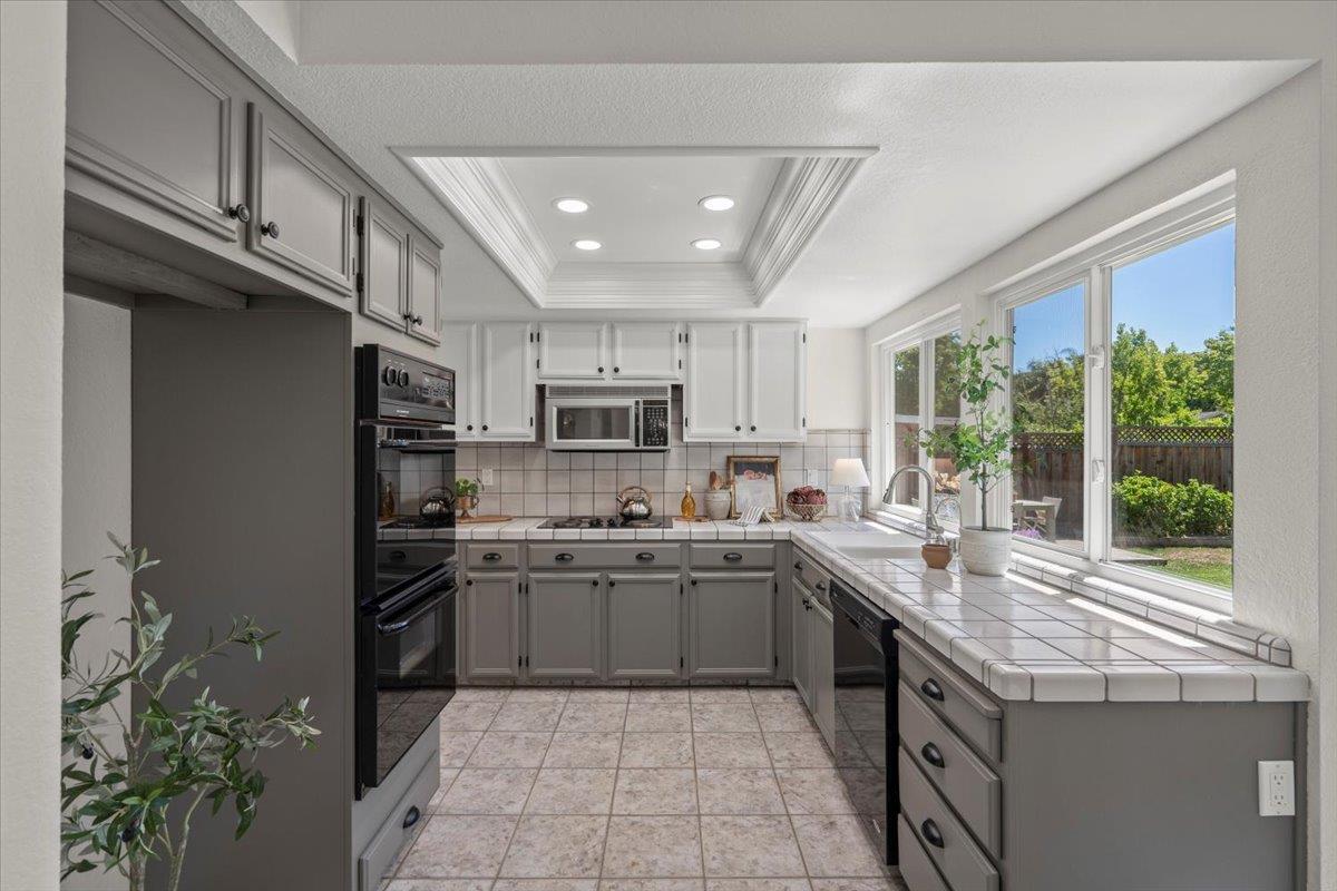 6725 Stephan CT