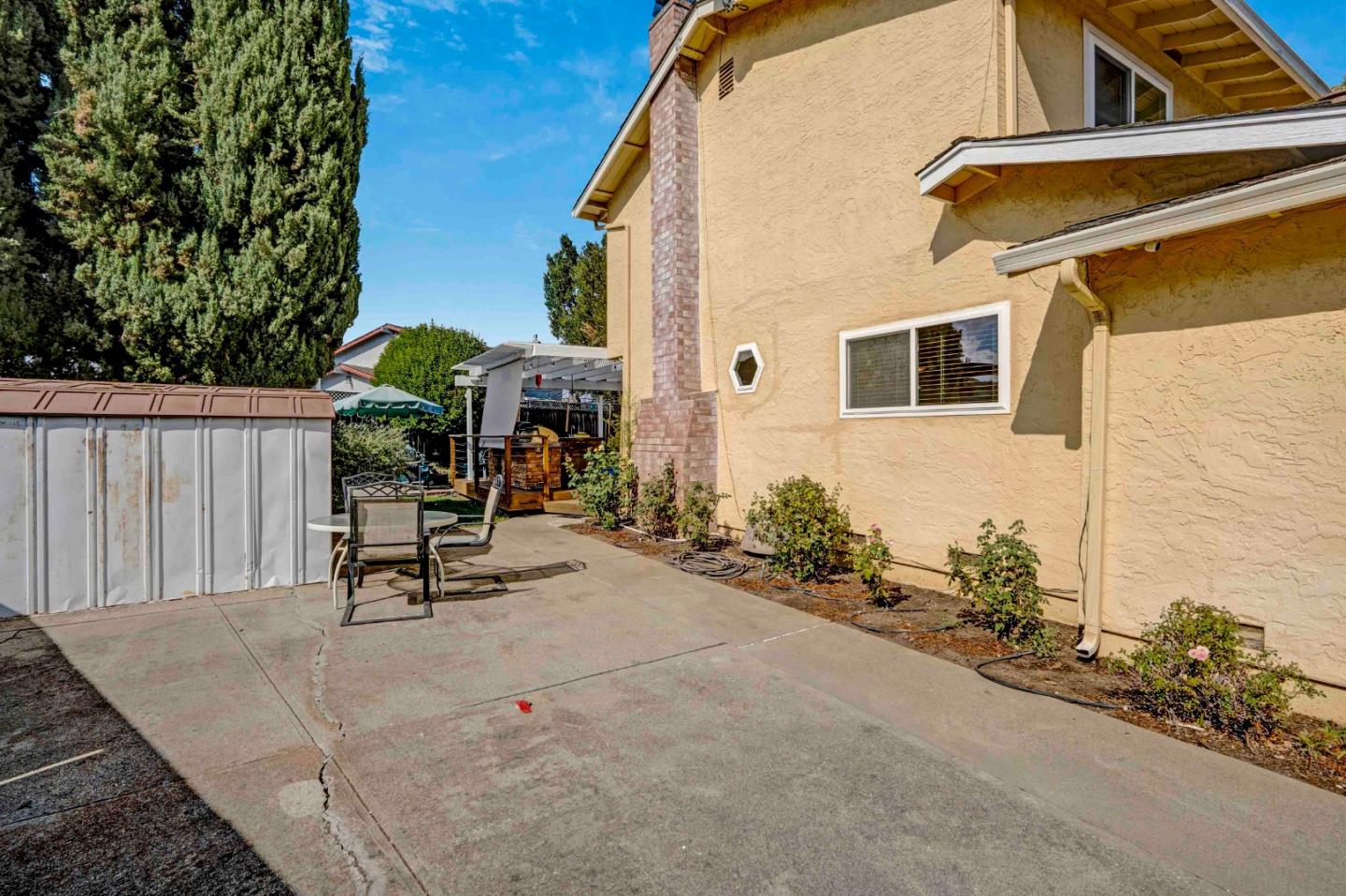 465 La Crosse DR