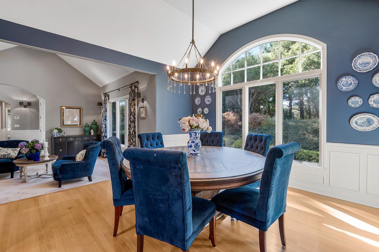 103 Carlino LN