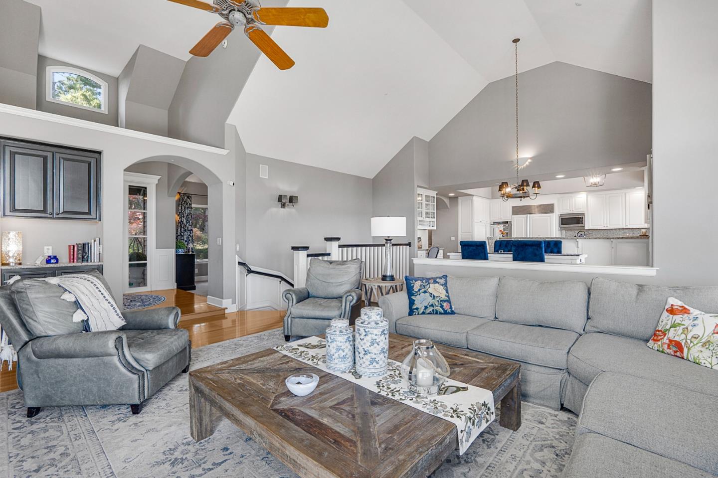 103 Carlino LN
