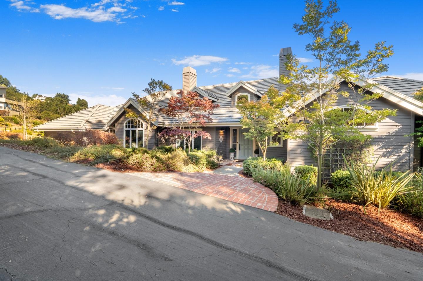 103 Carlino LN