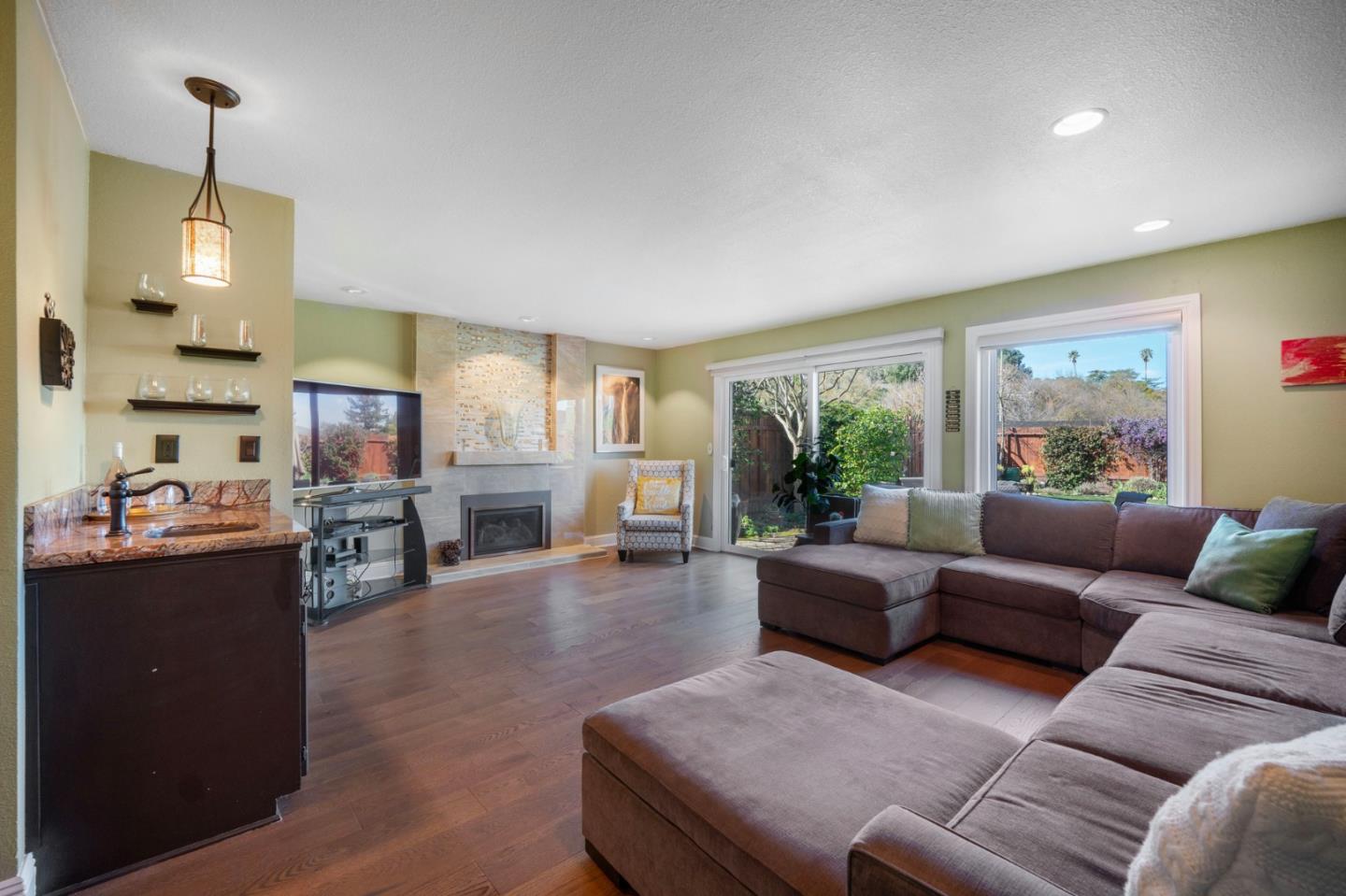 16780 Dry Creek