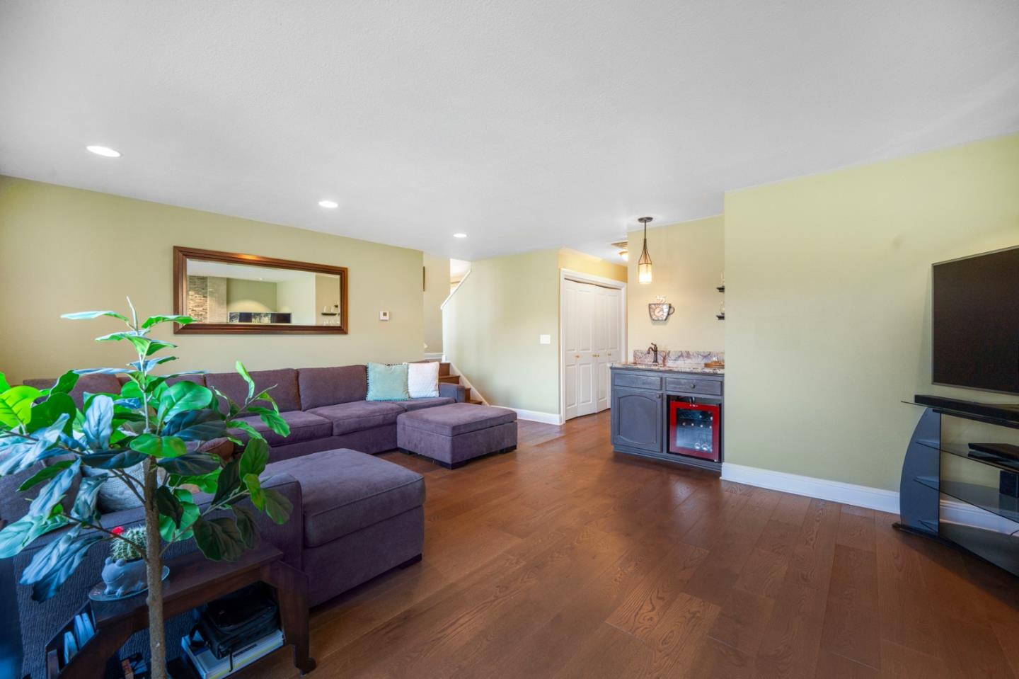 16780 Dry Creek