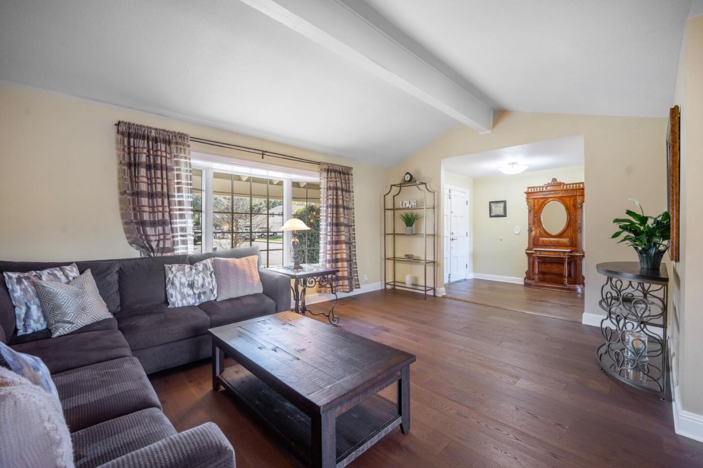 16780 Dry Creek
