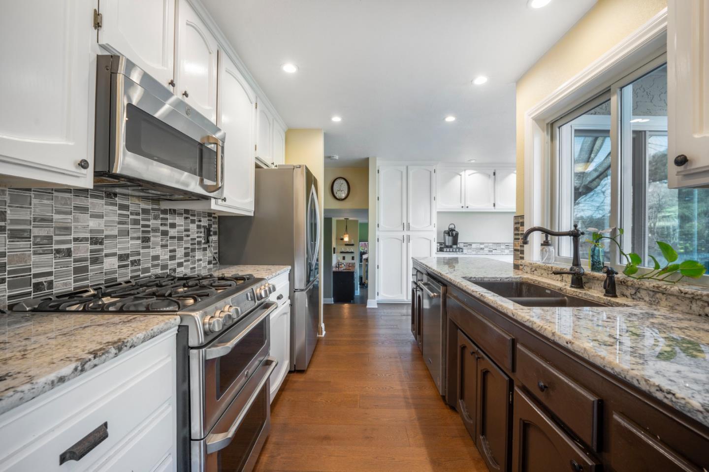 16780 Dry Creek