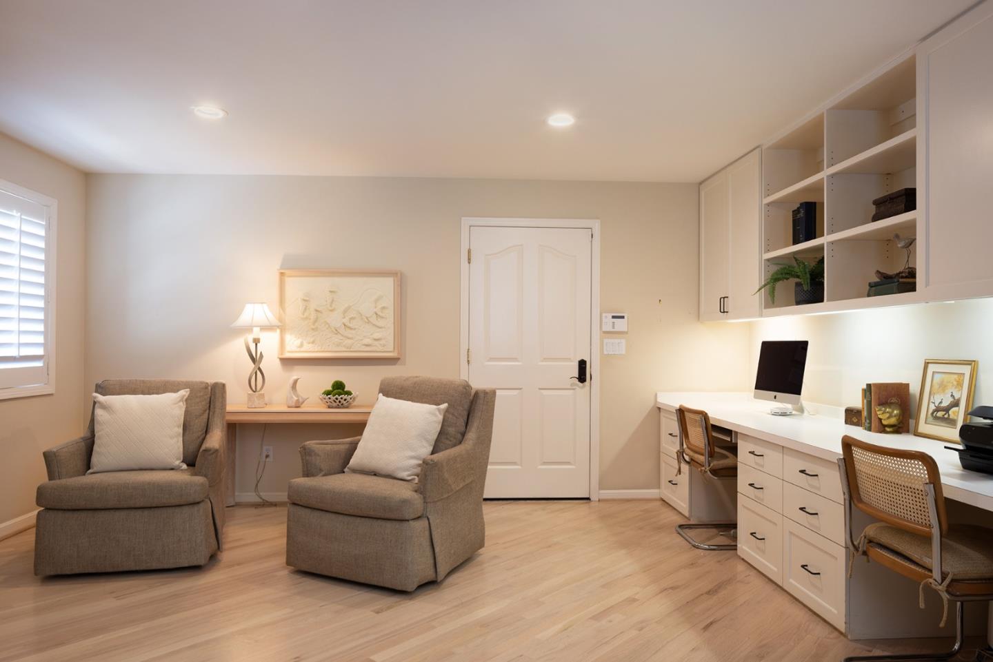 26048 Paseo Del Sur
