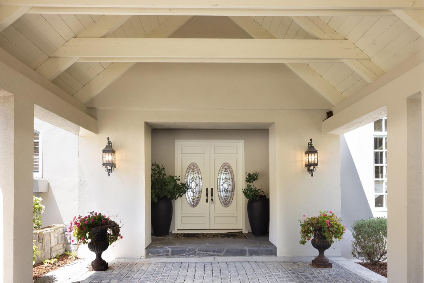 26048 Paseo Del Sur