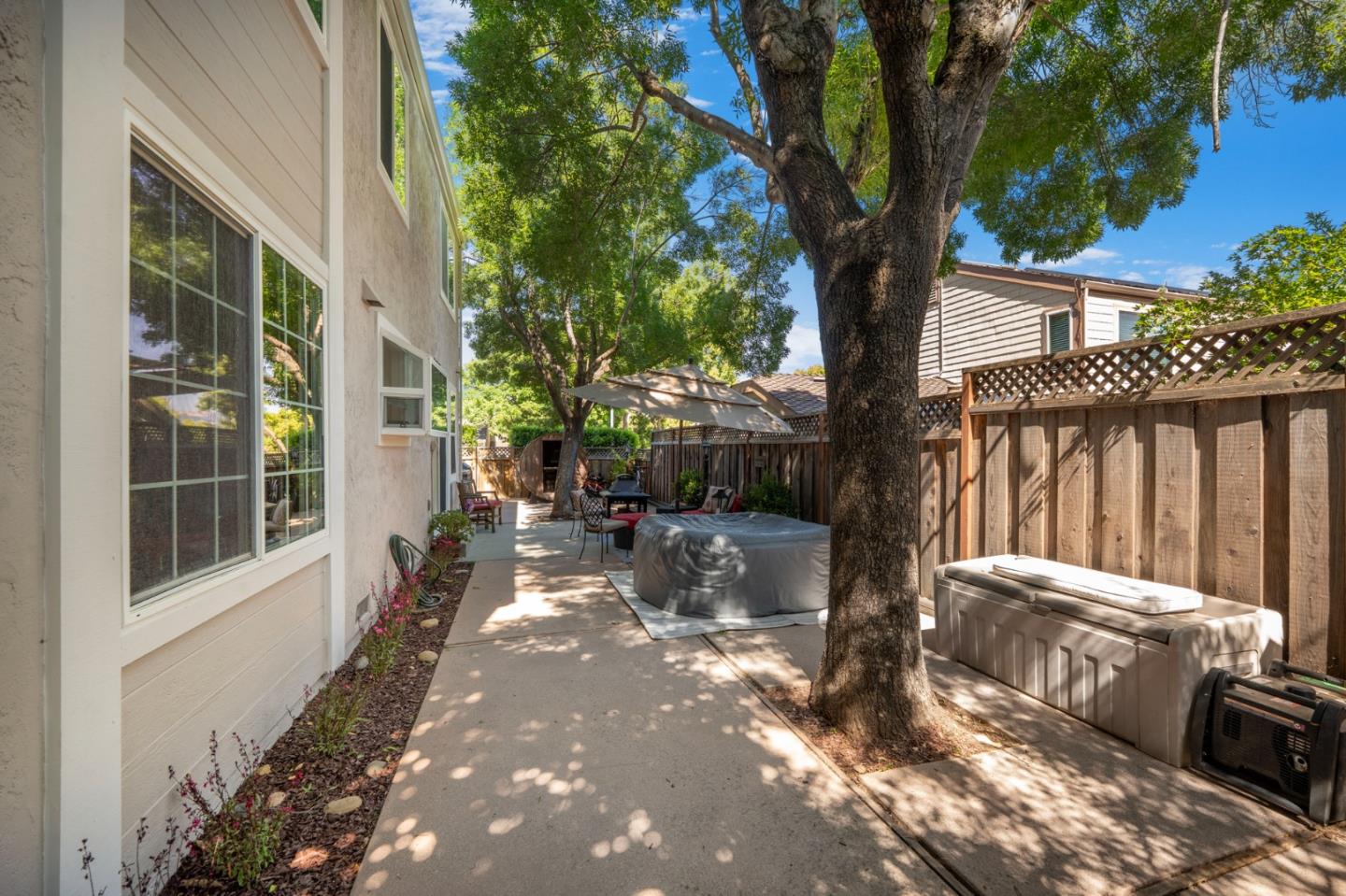 815 Oak Park DR