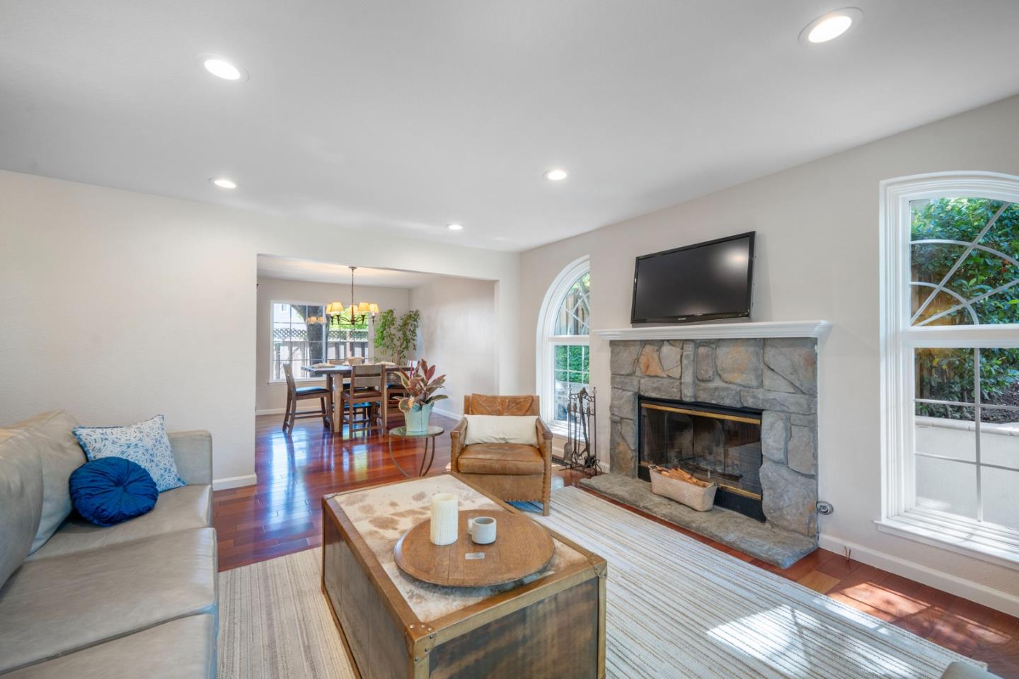 815 Oak Park DR