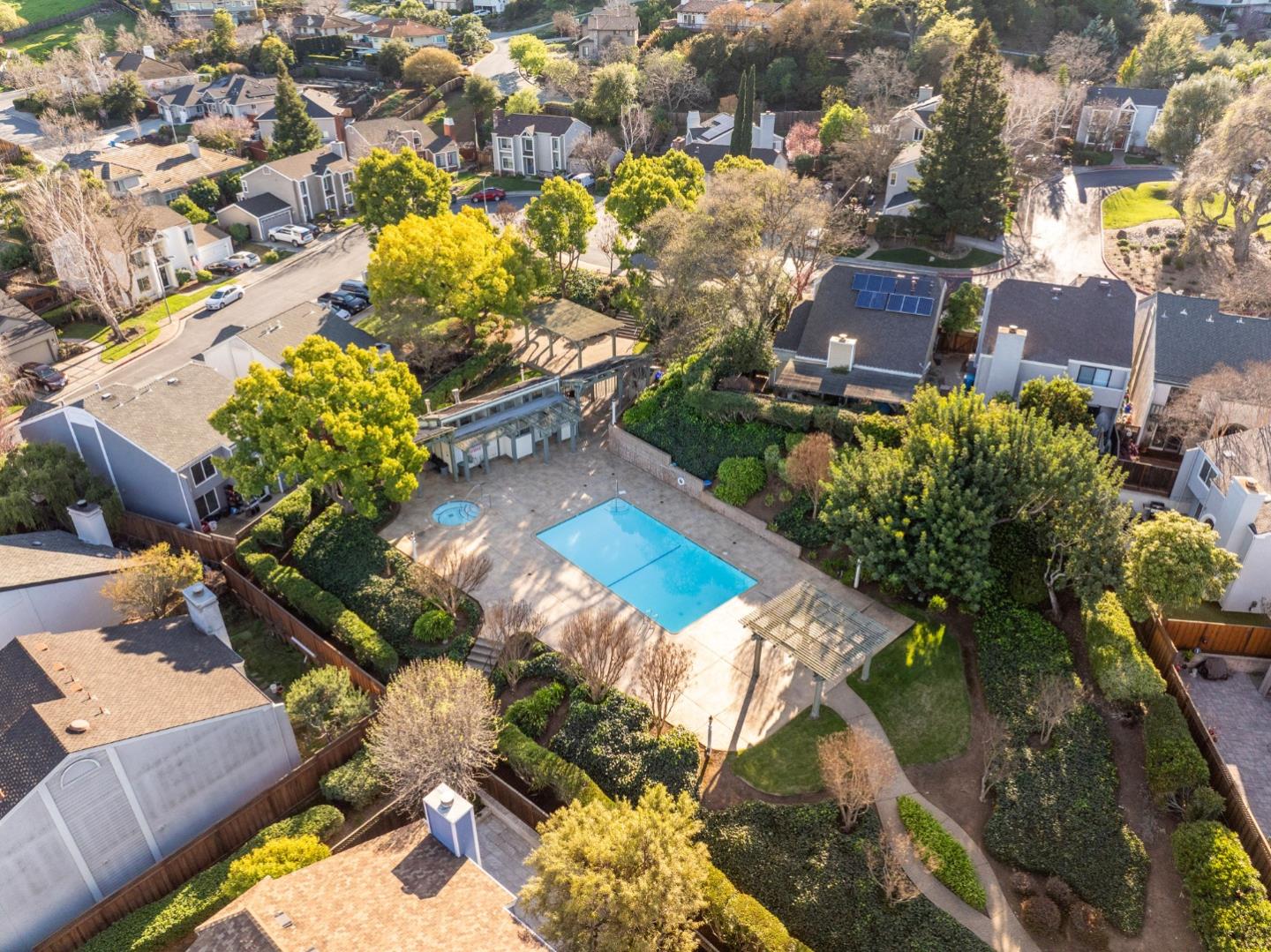 815 Oak Park DR