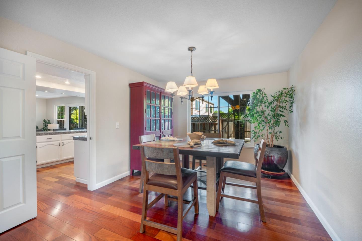 815 Oak Park DR