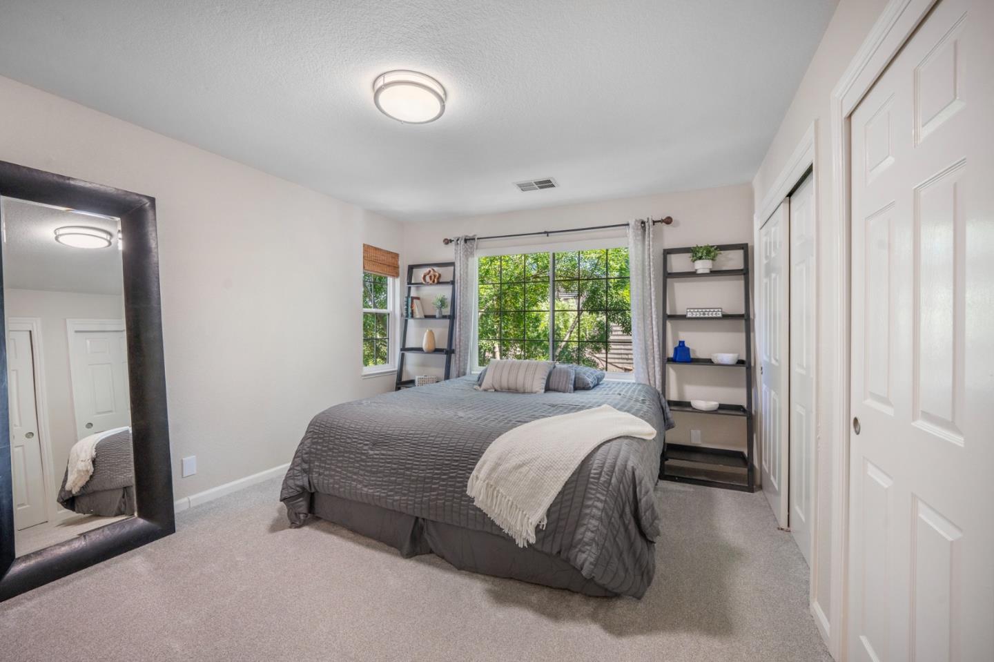 815 Oak Park DR