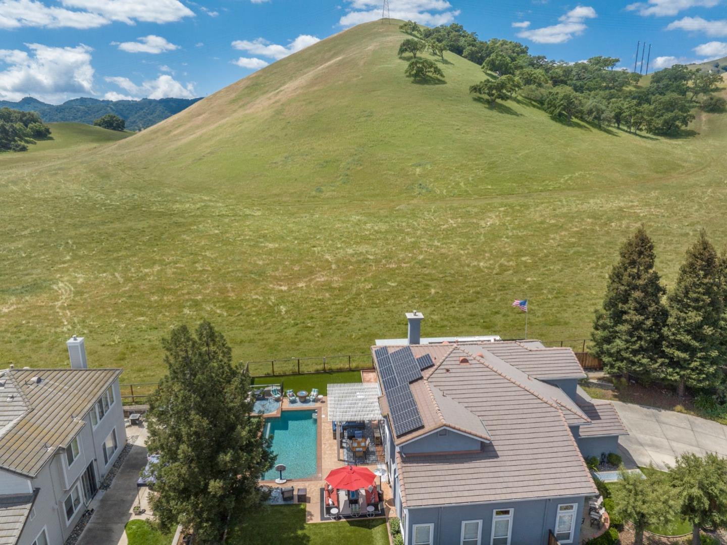 414 Waterton Court