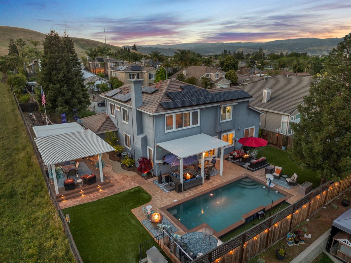 414 Waterton Court