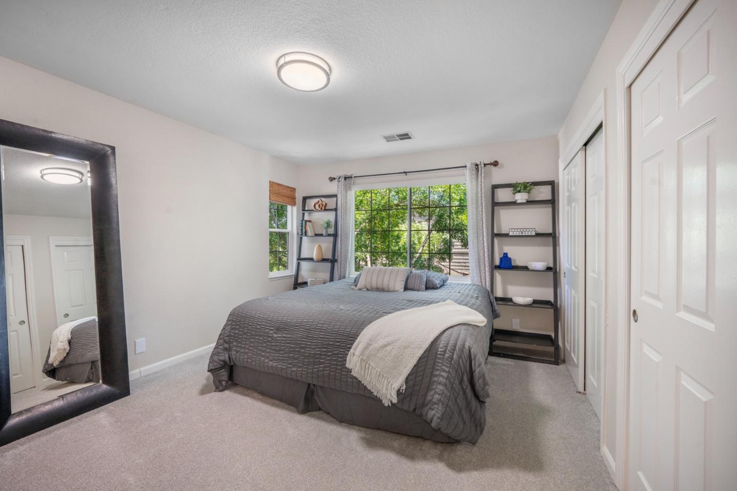 815 Oak Park Drive