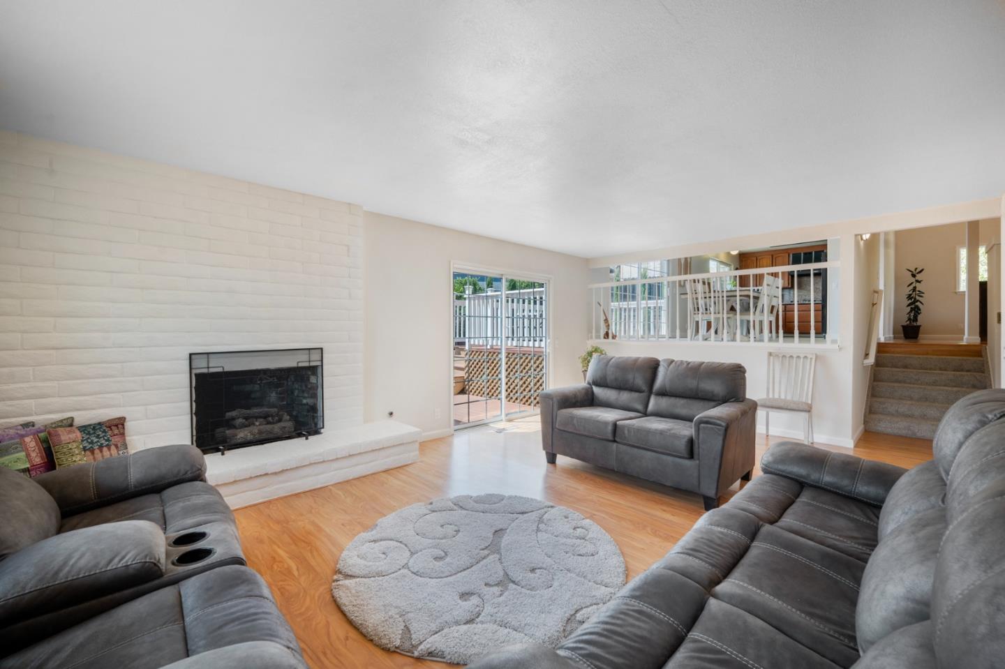 810 West Main Avenue