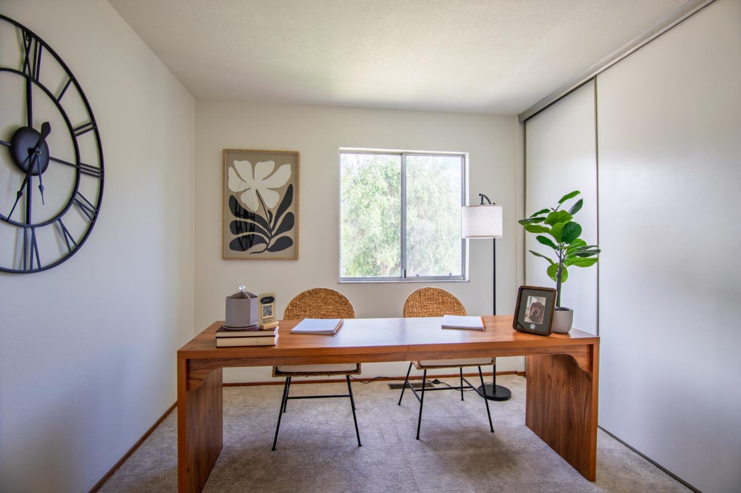 1350 Charmwood Square