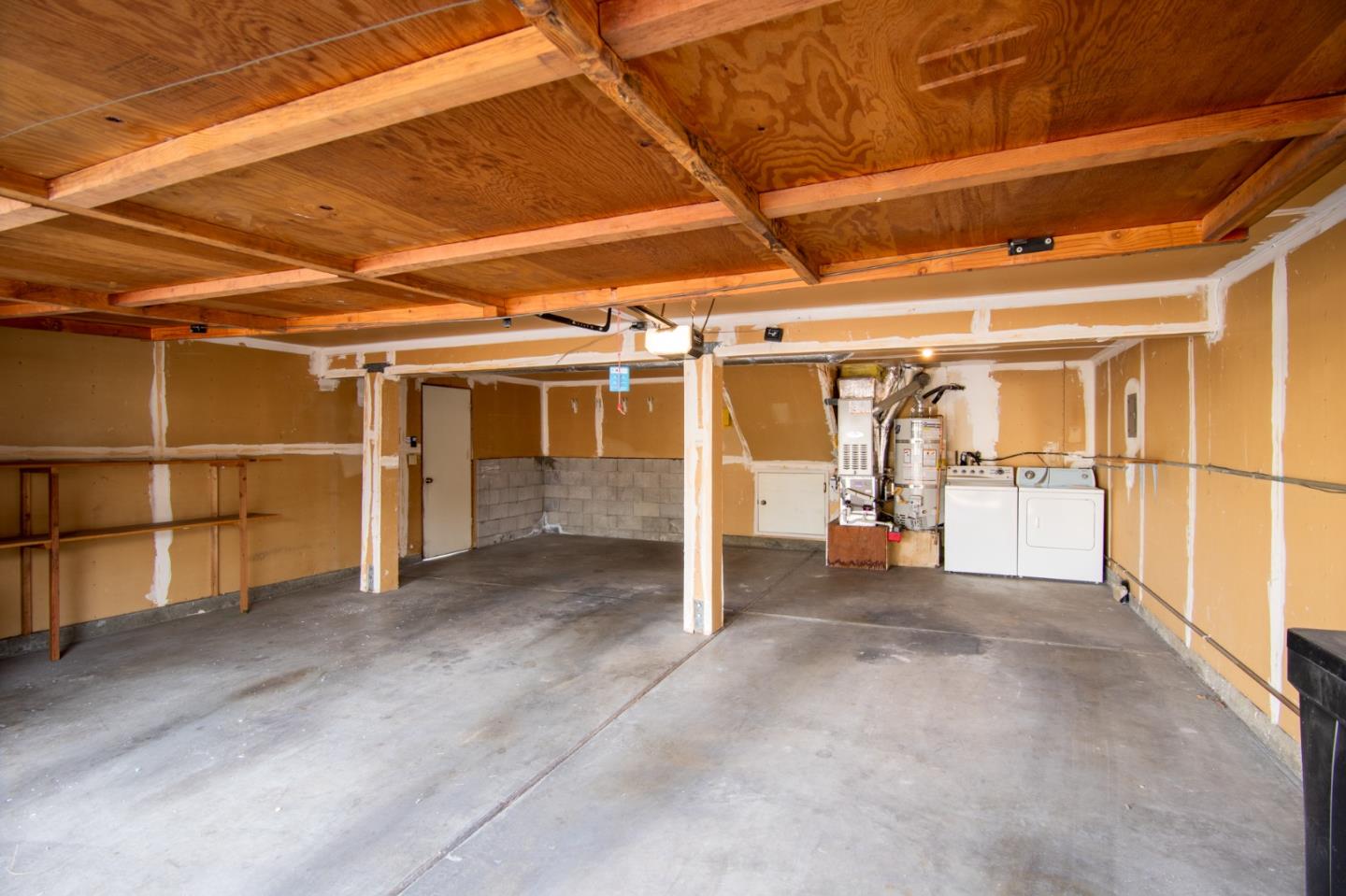 1350 Charmwood Square