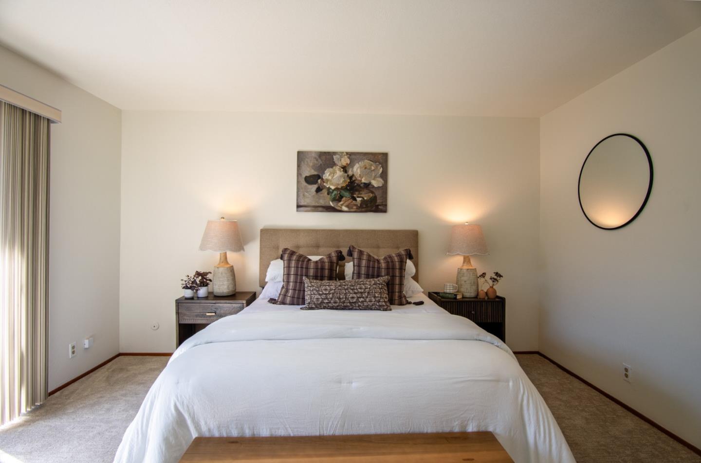 1350 Charmwood Square