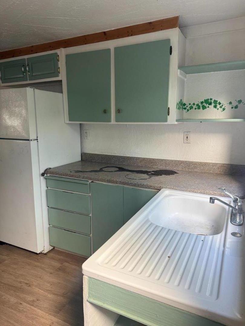 65 East Second Street