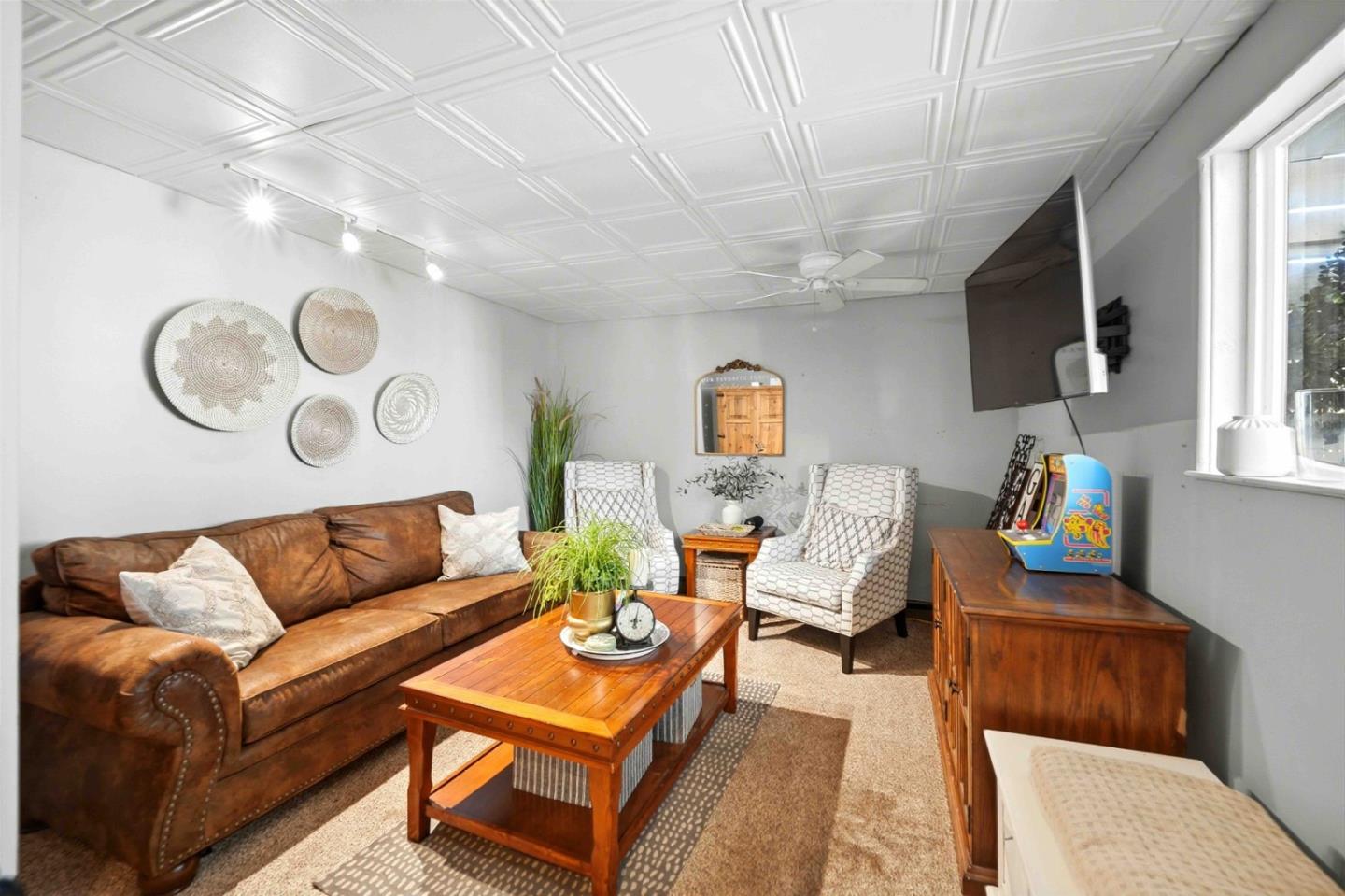 545 West Dunne Avenue