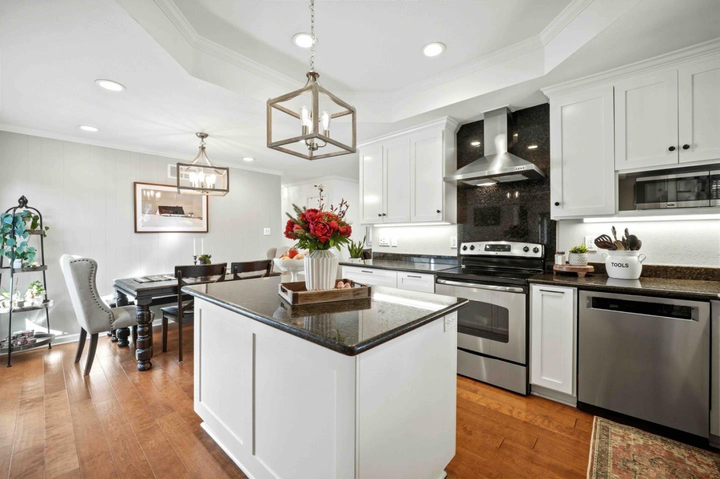 545 West Dunne Avenue