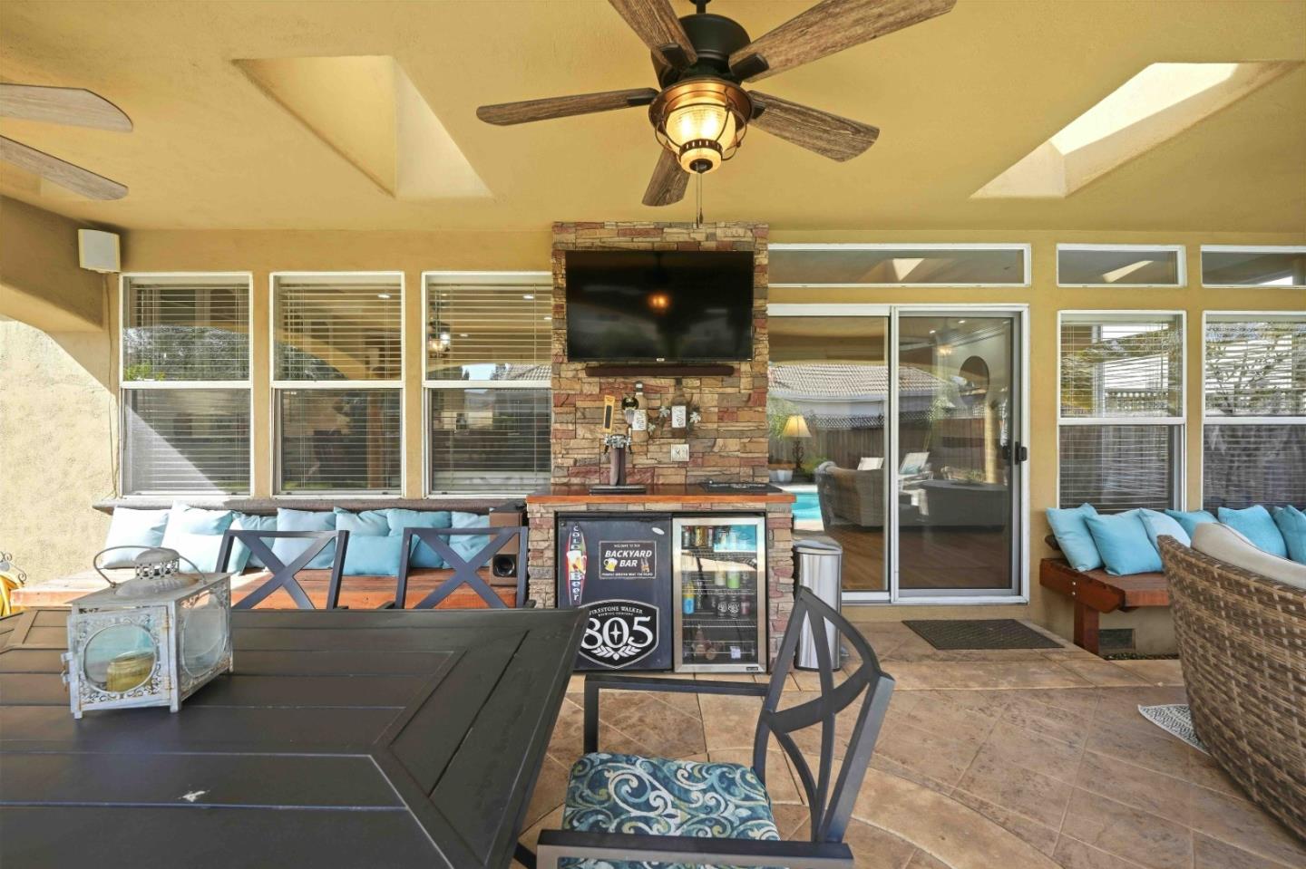 832 English Walnut Way