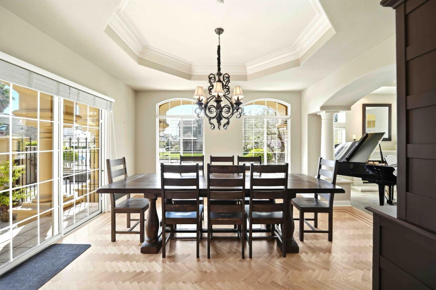 832 English Walnut Way