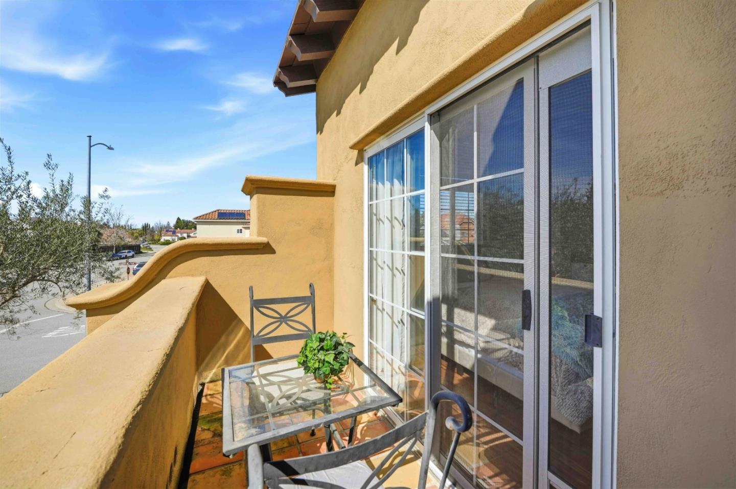 832 English Walnut Way