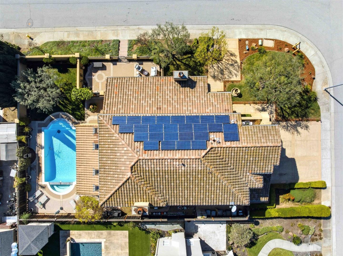 832 English Walnut Way