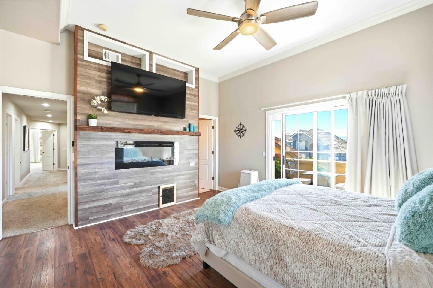 832 English Walnut Way