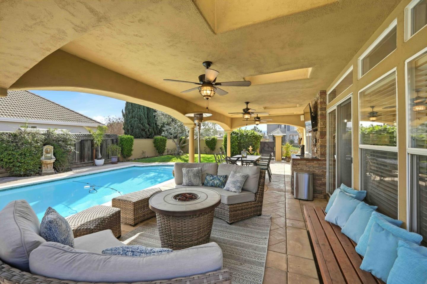 832 English Walnut Way