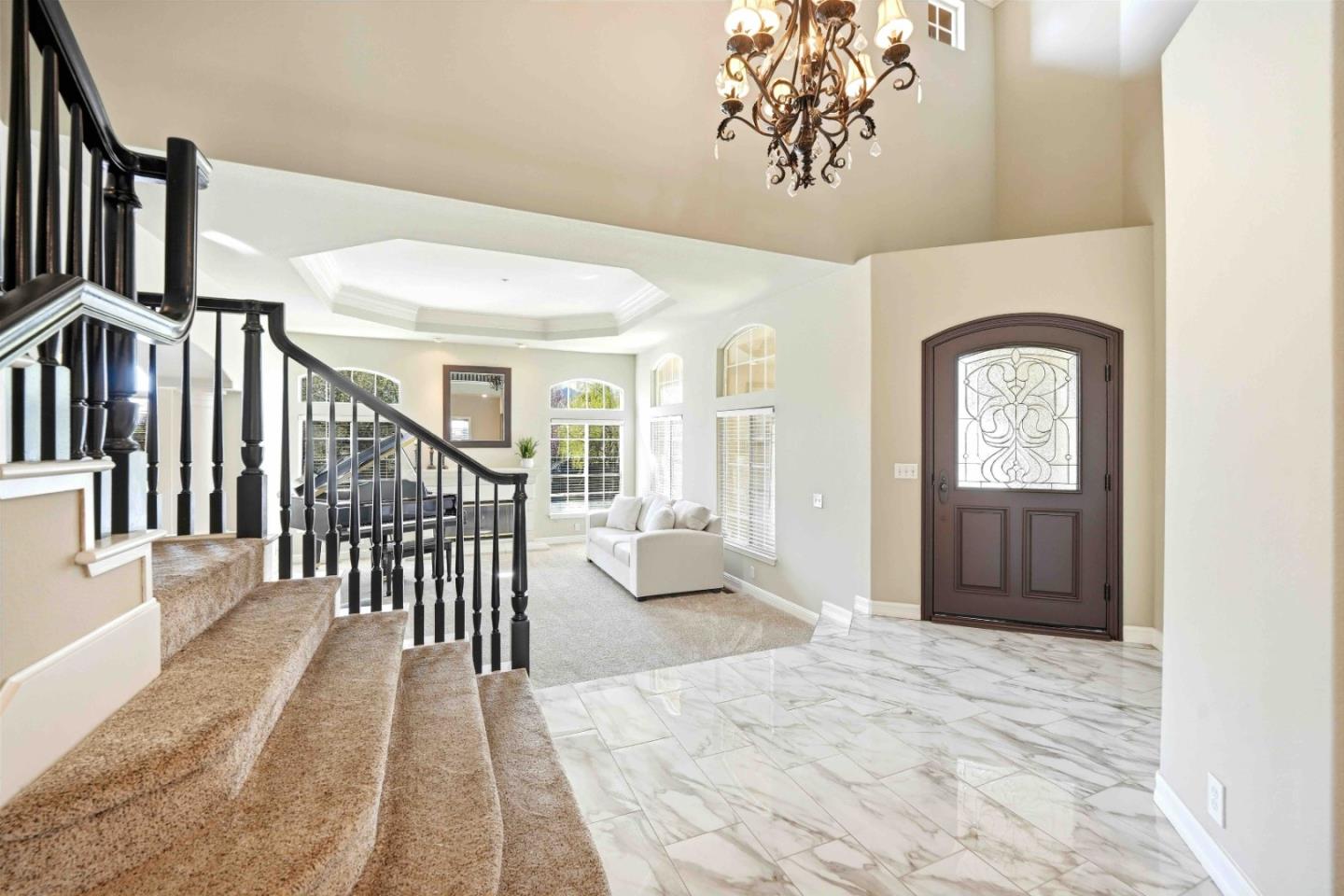 832 English Walnut Way