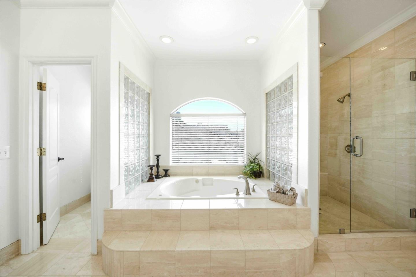 832 English Walnut Way