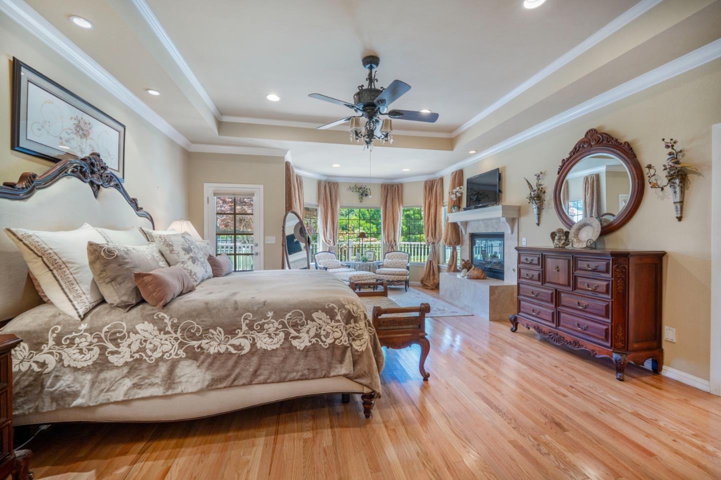 15209 Sycamore Drive