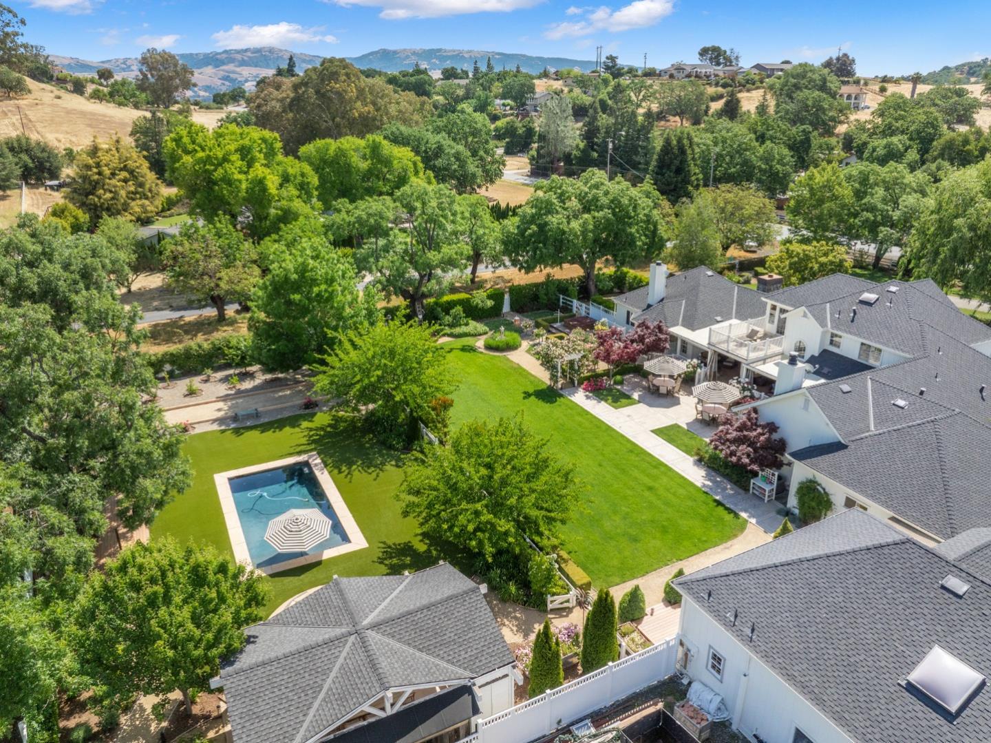 15209 Sycamore Drive