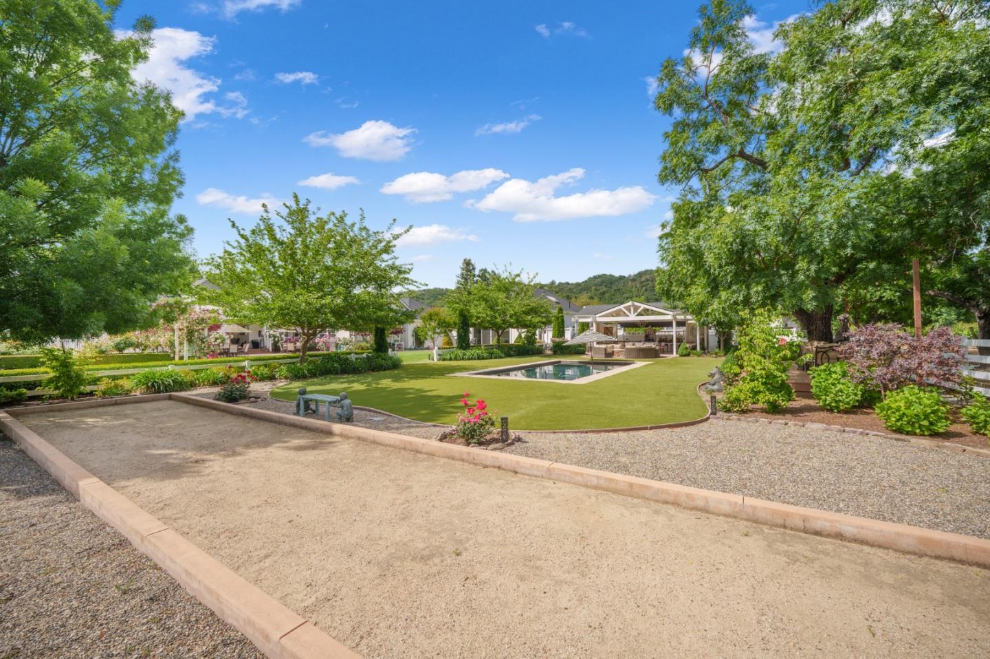 15209 Sycamore Drive