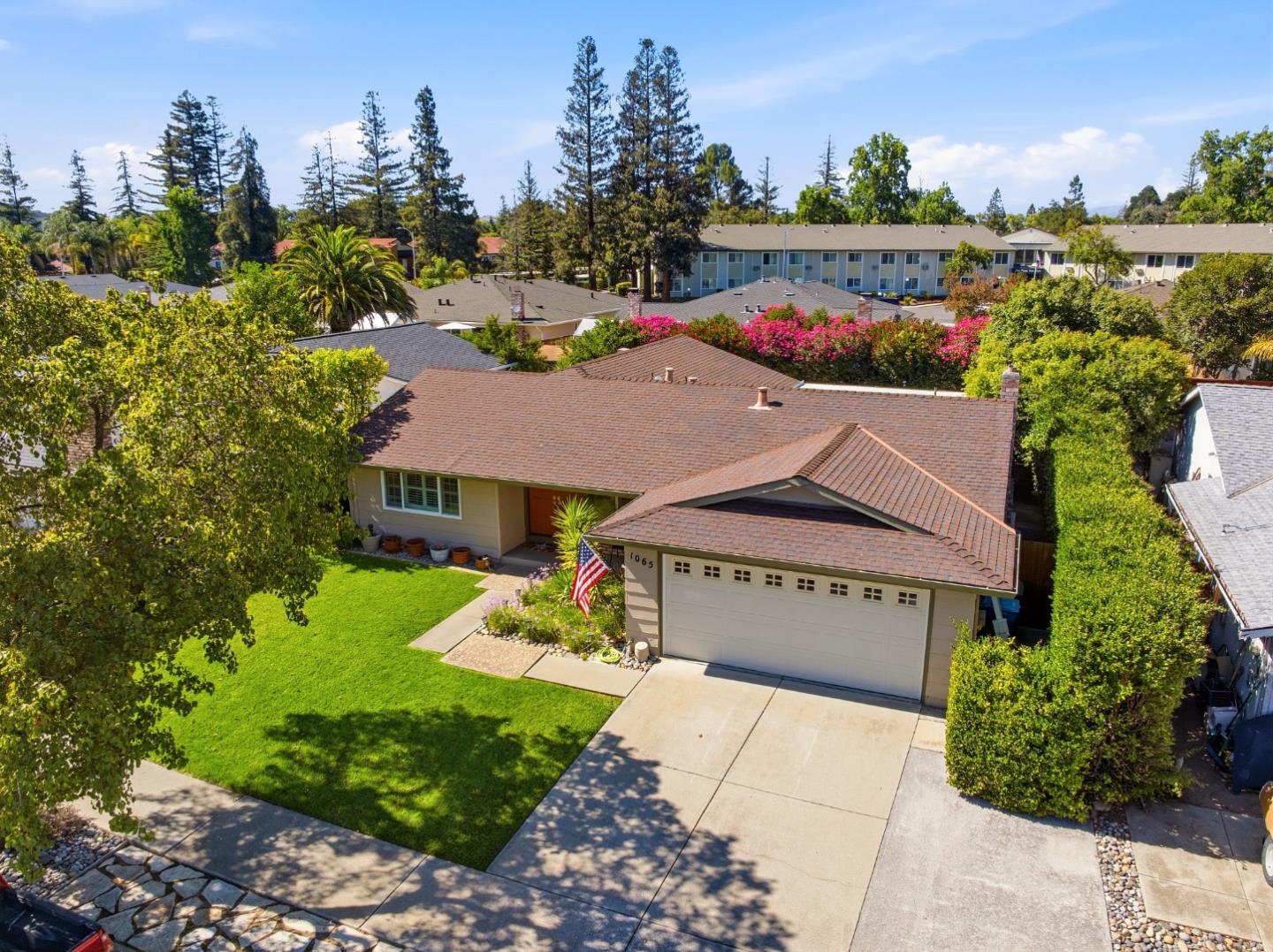 1065 Ortega CIR