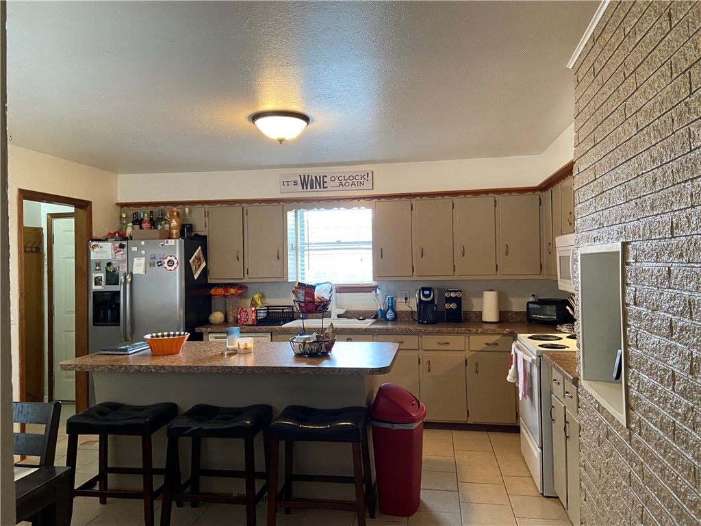 4829 Del Crest Drive