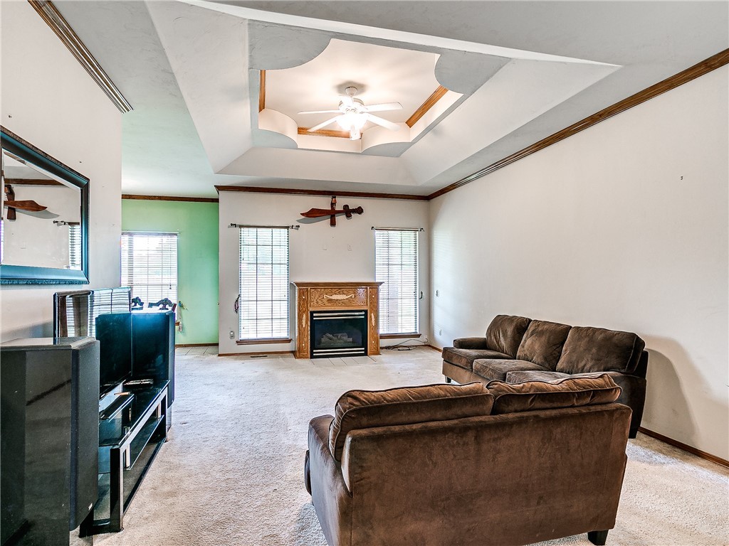 609 Bluegrass Lane