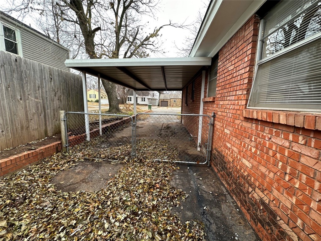 105 Garth Brooks Boulevard
