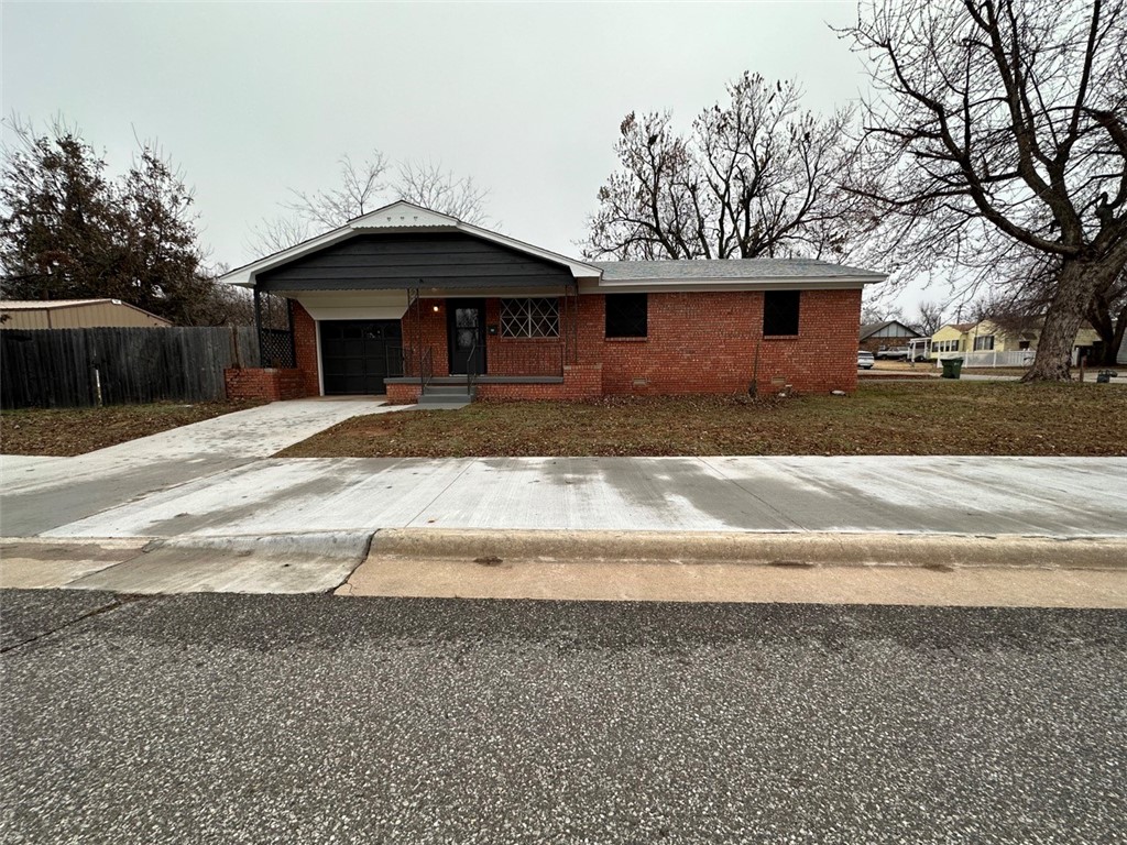 105 Garth Brooks Boulevard