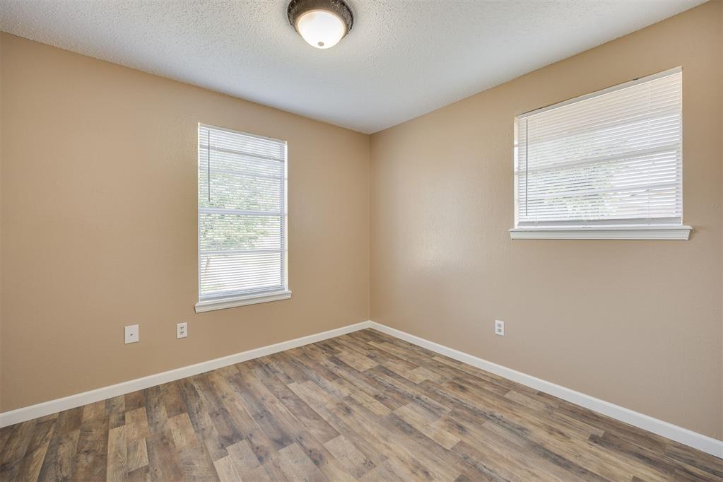 5204 Foster Drive
