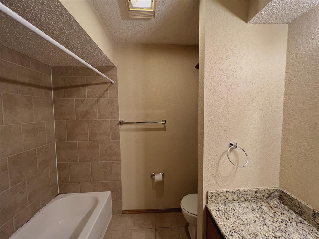 14148 Crossing Way East