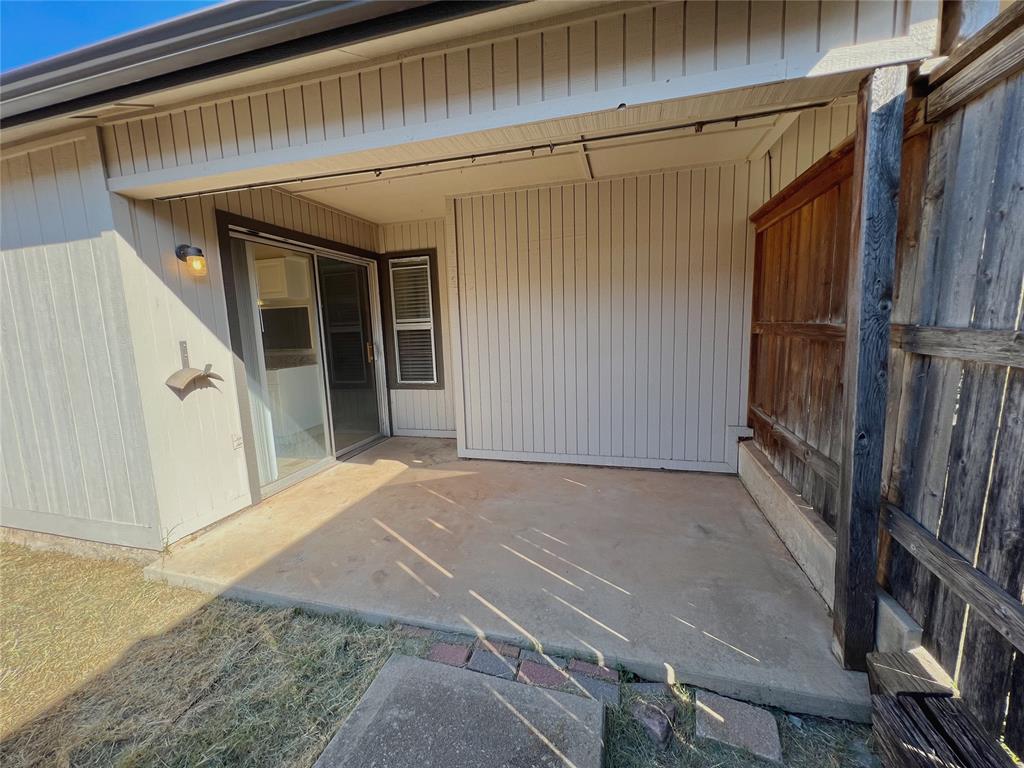 14148 Crossing Way East